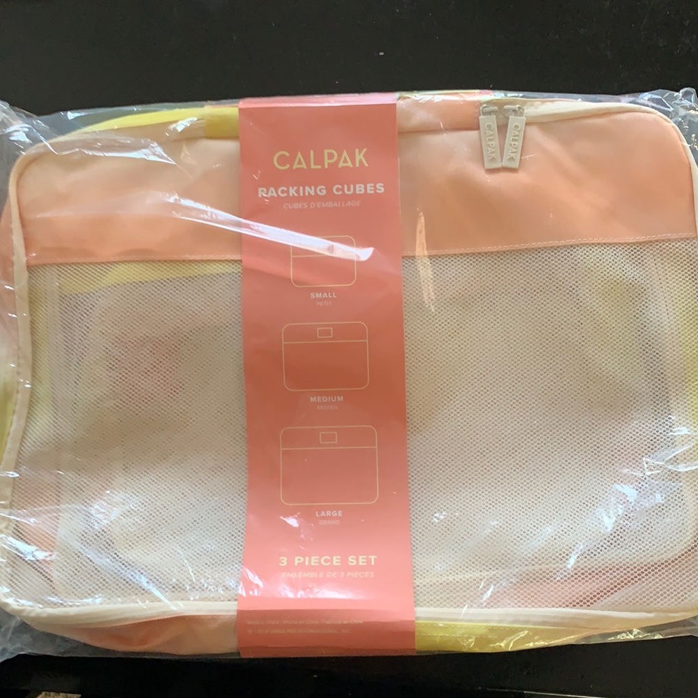 Cal pal, packable totes